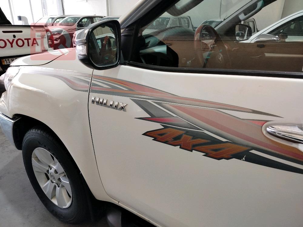 تۆیۆتا هایلۆکس